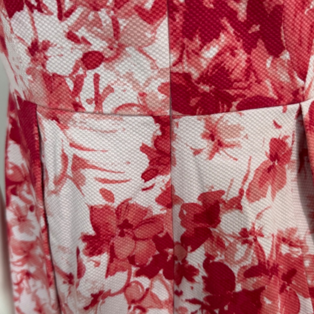 Adrianna Papell Red Floral Dress. - Picture 7 of 14